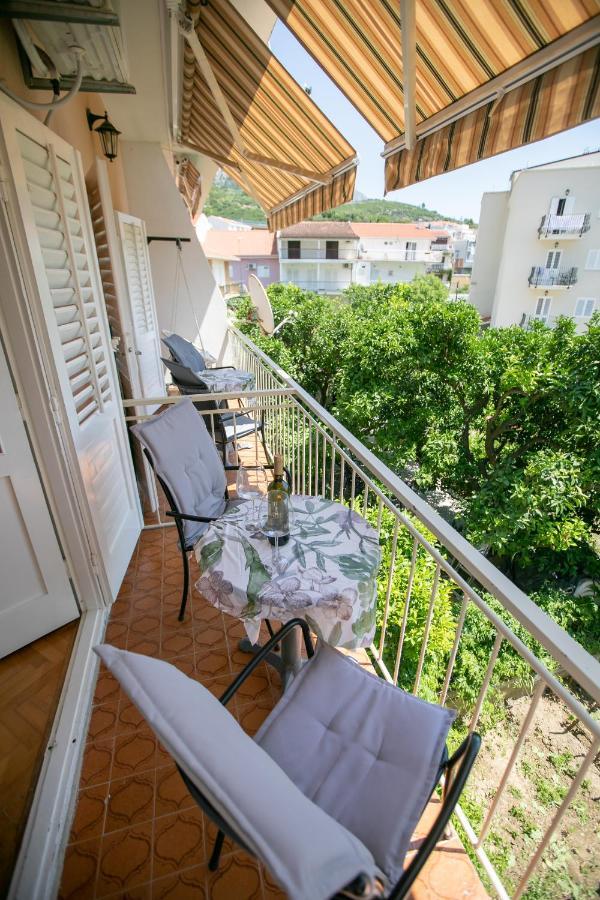 Apartman Borić Podgora Bagian luar foto